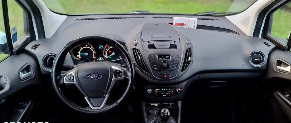 Ford Courier cena 37999 przebieg: 145581, rok produkcji 2017 z Lędziny małe 92
